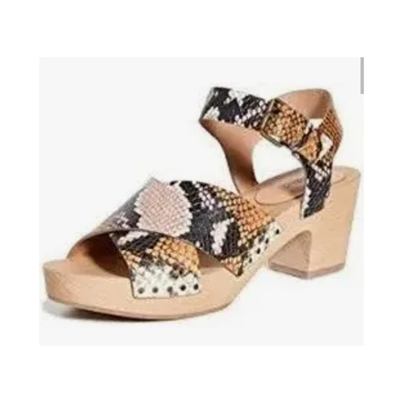 Madewell The Johanna Crisscross Clog Sandal in Snake Embossed Leather - Picture 8 of 9